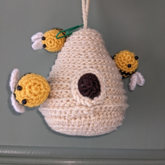 Crochet Honey Bee Hive Plush OOAK Handmade HANDCRAFTED - Picture 5 of 11